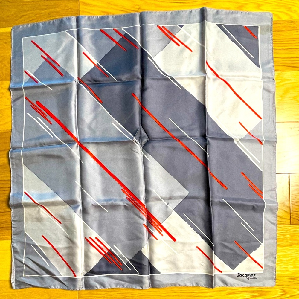 Chic Vintage Jacqmar of London 26 Inch Square Silk Scarf